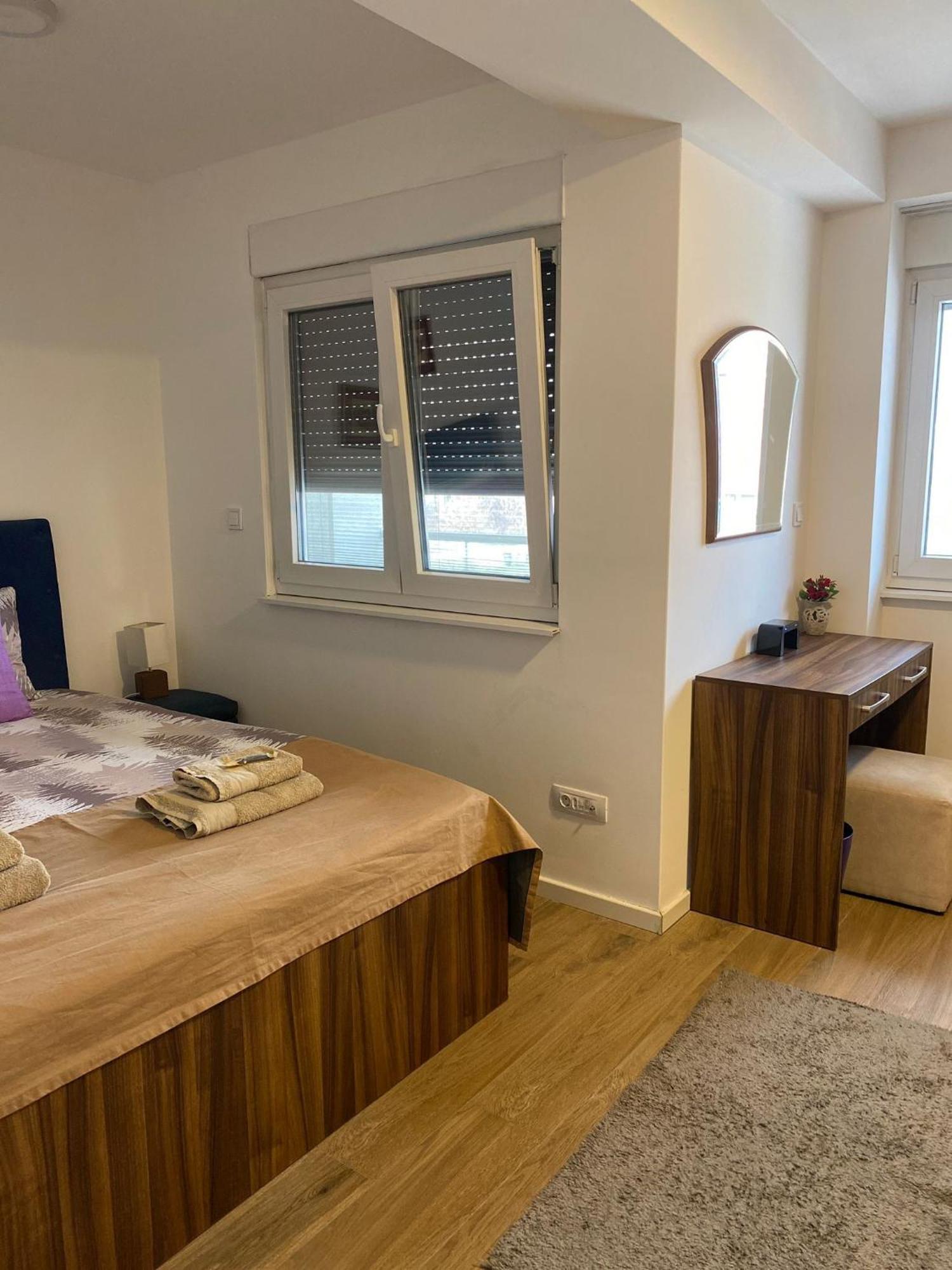Foxxy Luxury Apartments 斯科普里 外观 照片