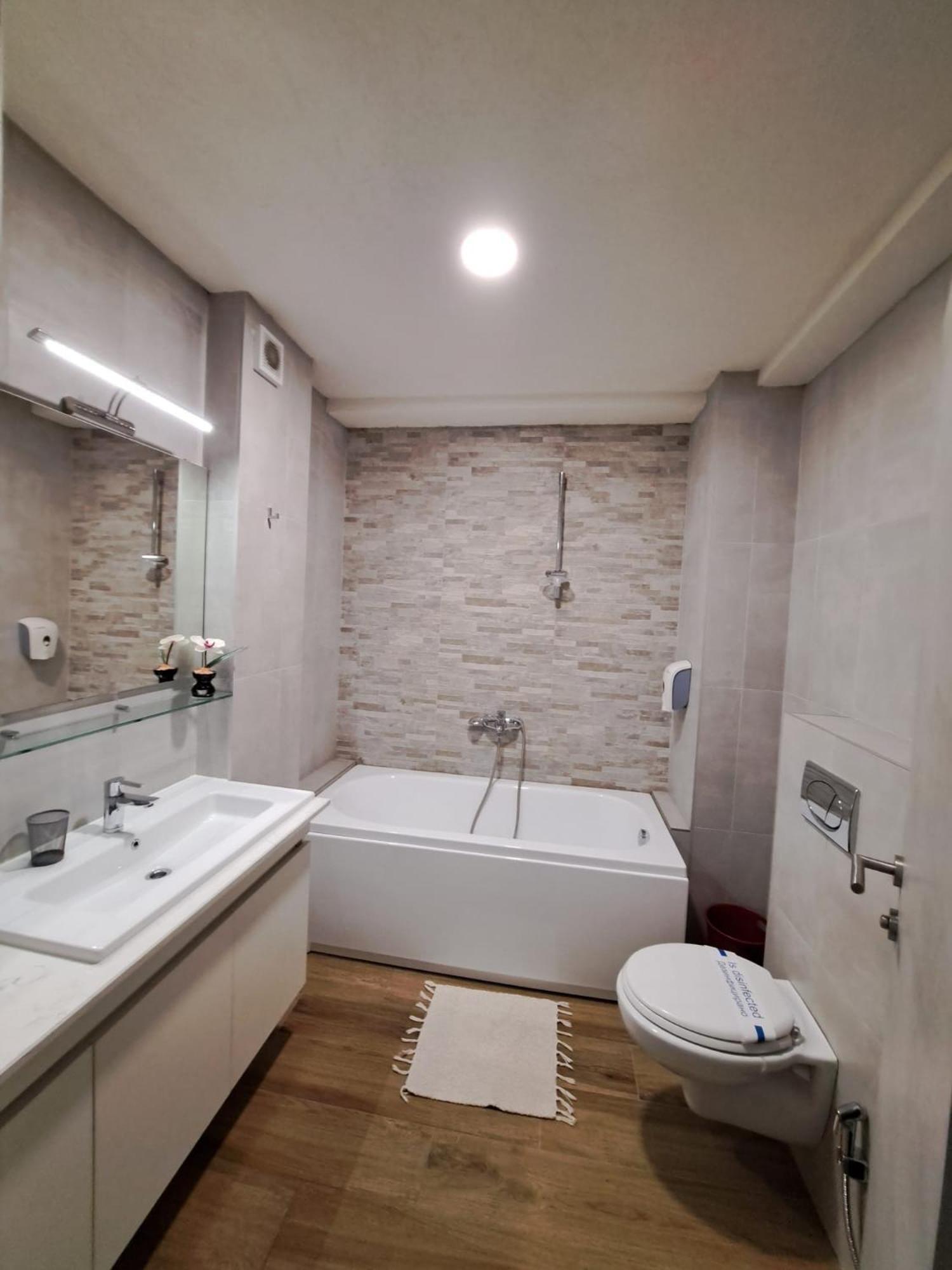 Foxxy Luxury Apartments 斯科普里 外观 照片
