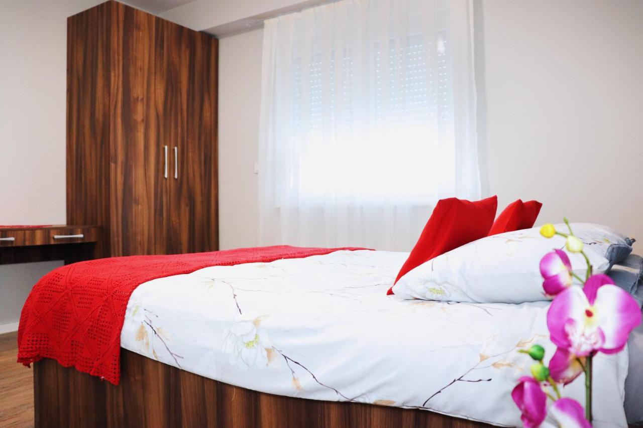 Foxxy Luxury Apartments 斯科普里 外观 照片