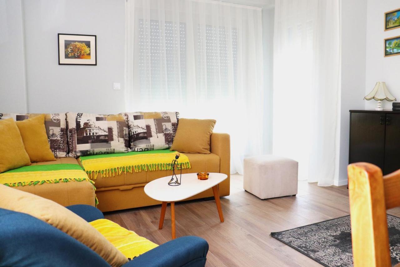 Foxxy Luxury Apartments 斯科普里 外观 照片