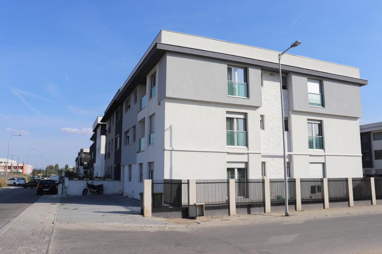 Foxxy Luxury Apartments 斯科普里 外观 照片